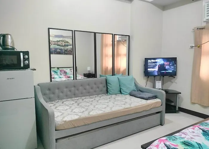 Queen Studio